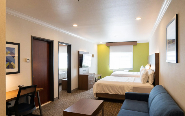 Holiday Inn Express & Suites Davis - University Area by IHG