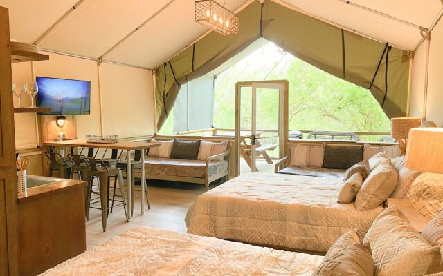 9 Son's Geronimo - Birdhouse Cabin