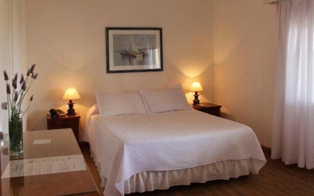Hotel Bravamar