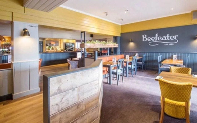 Premier Inn Rotherham East - M18/M1