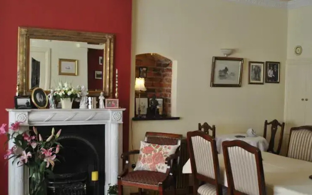 Tinsley House Bed & Breakfast