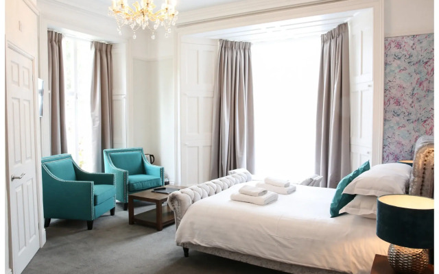 Latimer House