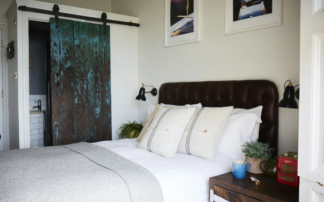 Artist Residence Brighton