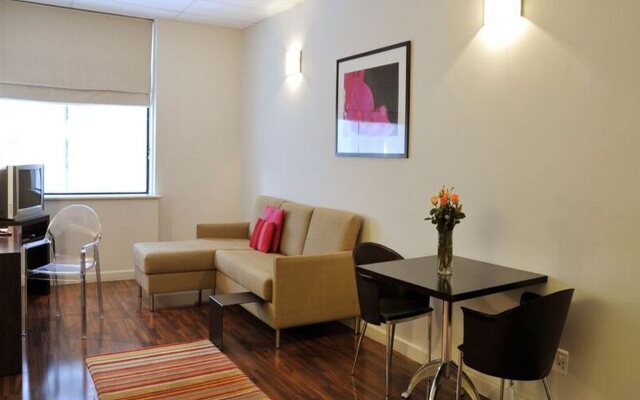 The Bijoux Aparthotel