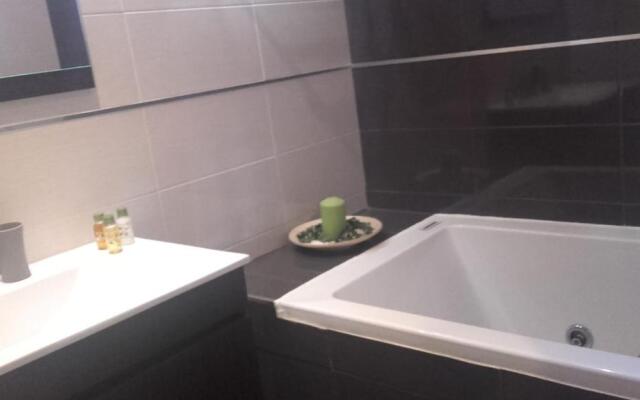 QUINTA DA LOUSA Guest House - VALONGO - PORTO