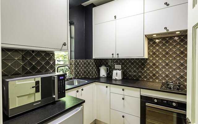 Stylish Highgate Haven Apartment