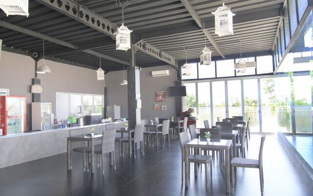 Airy Premier Jimbaran Nuansa Timur Kori Bali