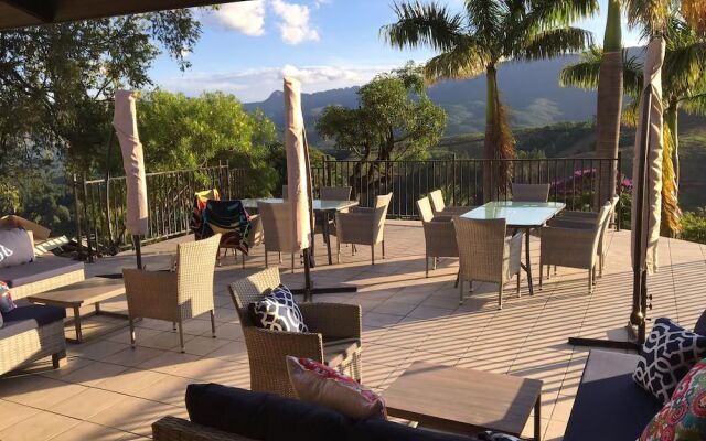 Granny Dots Country Spot