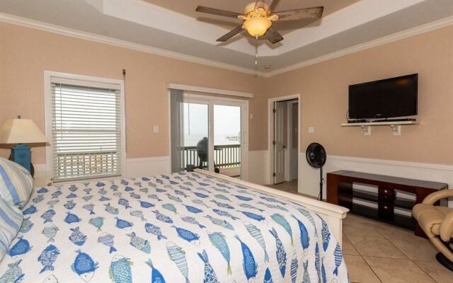 Pelican Point