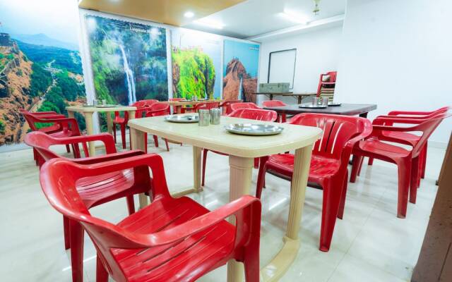 Itsy Hotels Anupam