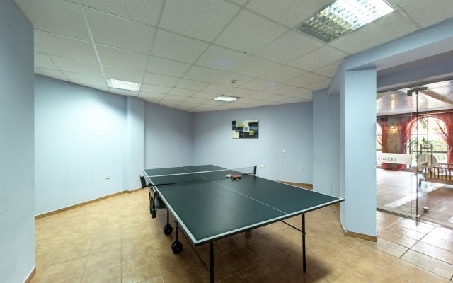 Grand Royale Apartment Complex & Spa