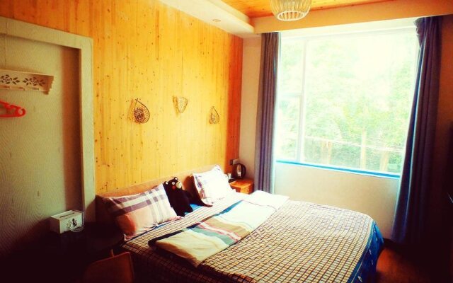 V Hostel