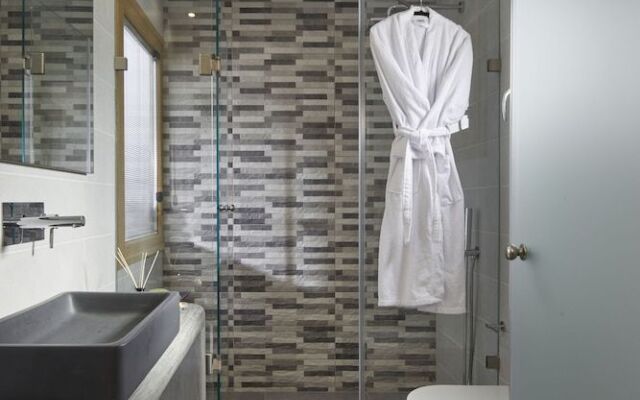 Alyvia Suites