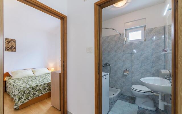 Awesome Home in Pula With 4 Bedrooms and Wifi