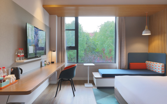 Holiday Inn Express Shanghai Kangqiao by IHG – Guest Rooms – Shanghai