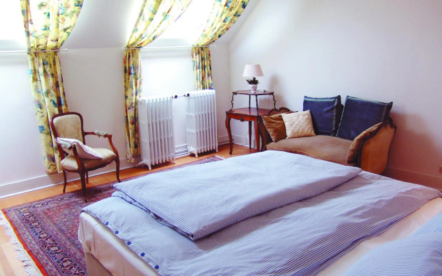 Louise Chatelain suites