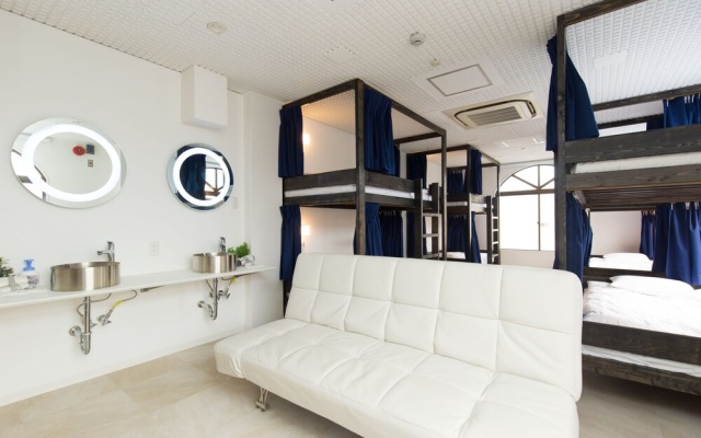 Tribe Hotel 7F – Guest Rooms – Osaka