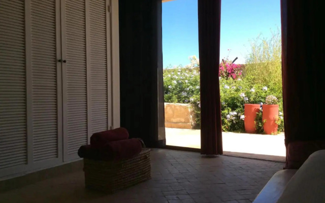 Villa d’architecte 103 commentaires 5* sur 2 sites