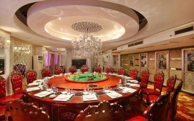 Hechi Shuntai Hotel
