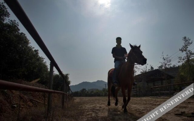 Houtang Holiday Manor