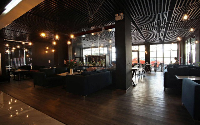 Ping Hanoi Hotel