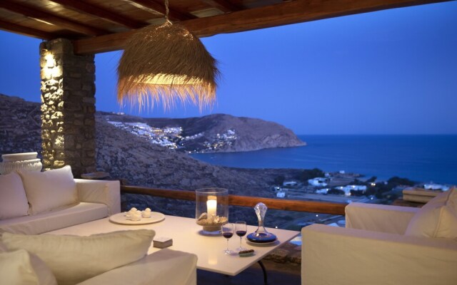 Villa Aerie - Sweeping Sea Views, Eclectic Style by Villarentalsgr
