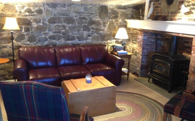The North Hero House Inn & Restaurant