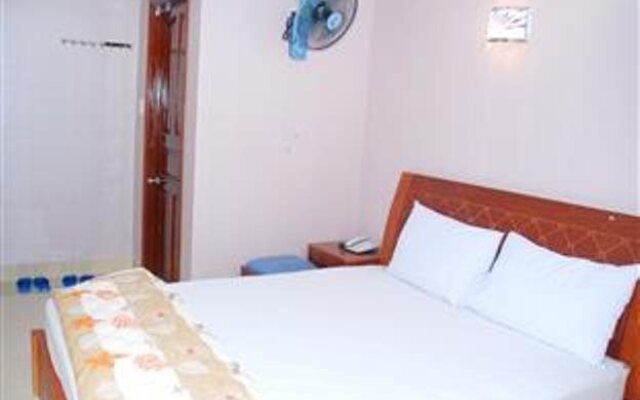 Tan Hoang Yen Phan Van Tri Hotel