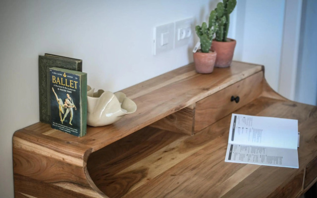 Grand Apartment with Amazing Balcony with Sea View