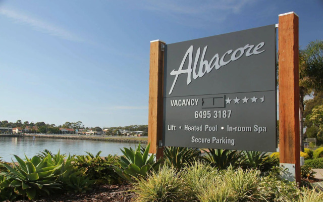 Albacore Apartments