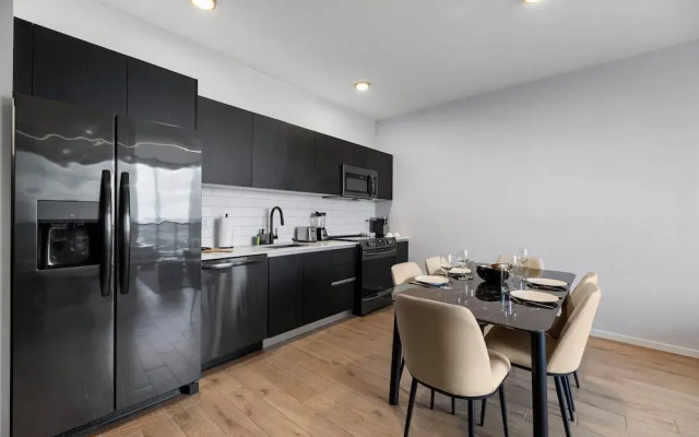 Amazing City View Condo at Miami