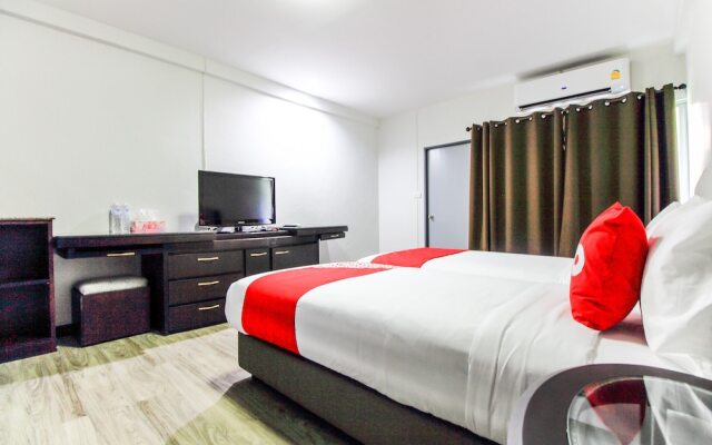 P9 by OYO Rooms