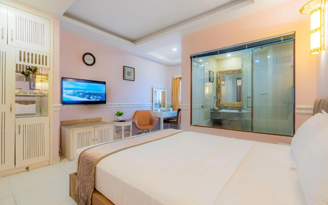 Fortune 1127 Central Hotel