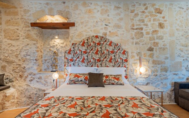 Venetian Charming ,stone-built Apartment Rethymno
