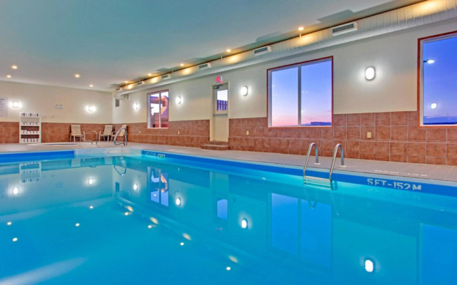Holiday Inn Express Hotel & Suites SWIFT CURRENT by IHG
