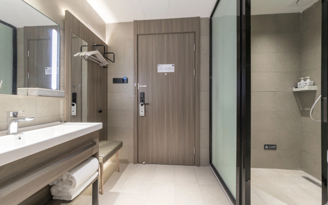 HanTing Hotel (Wuhan Wuchang Railway Station Dingziqiao Lu Road)