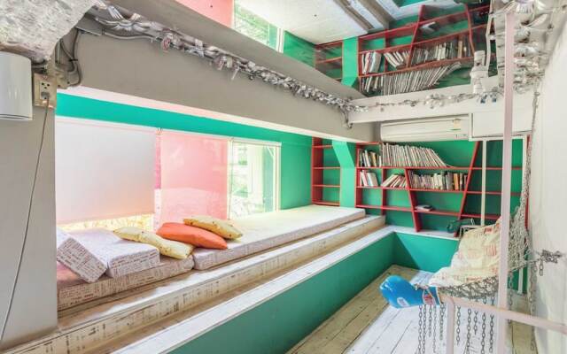 Saladaeng Gallery Hostel By Favstay