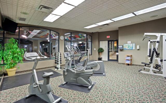 Holiday Inn Hotel & Suites North Vancouver by IHG