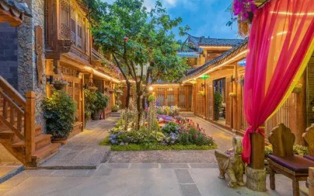 Encounter Lijiang Inn