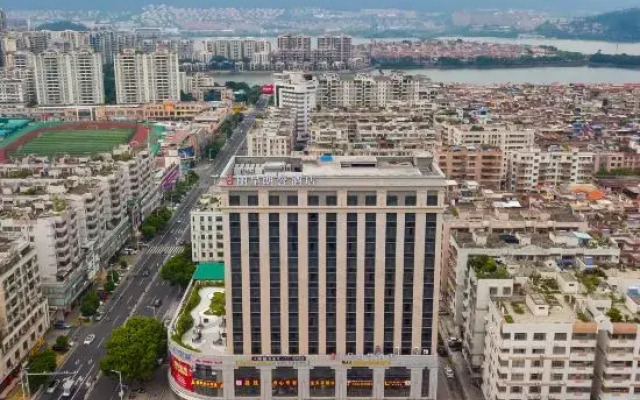 Rezen Longuu Hotel (Zhaoqing Qixingyan scenic spot store)