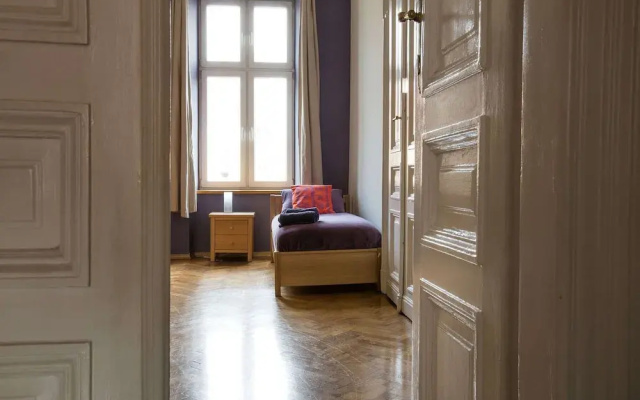Airy and Sunny Apartment in the Centre of Krakow