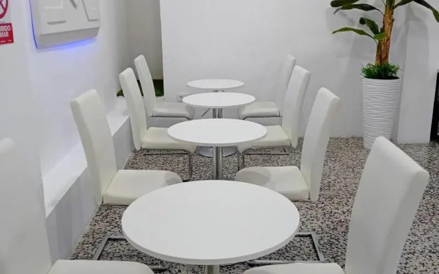 Capsule Inn Valencia Hostel