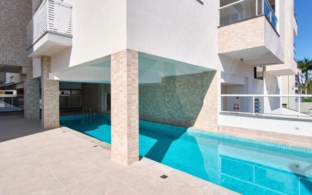 Bh33: Apto Perto De 4 Praias Com Ar E Piscina!