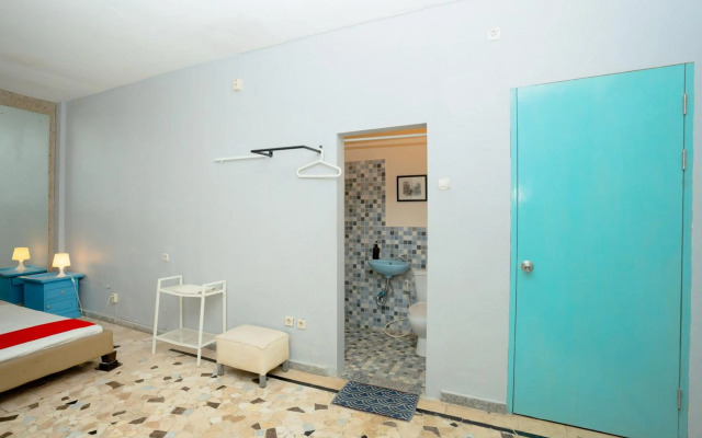 Reddoorz at Just In Mataram City