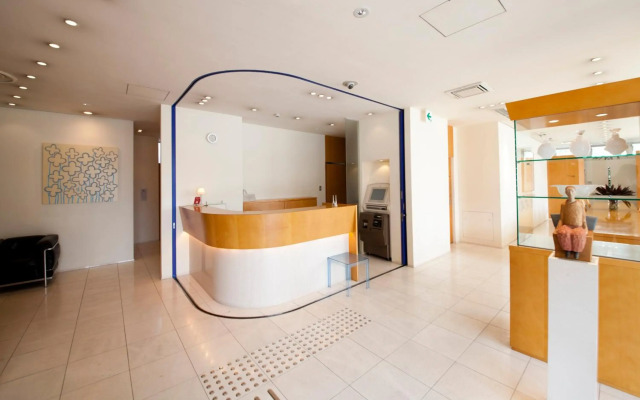 7 Days Hotel