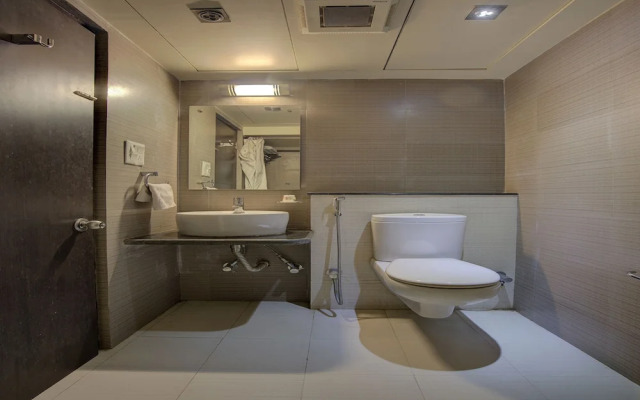 OYO 26196 Hotel Vip Regency