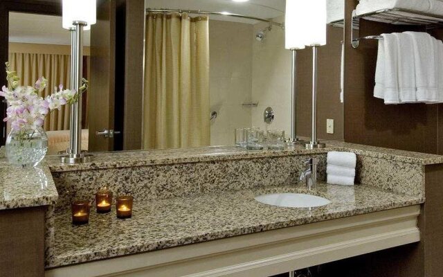 DoubleTree by Hilton Chicago - Arlington Heights