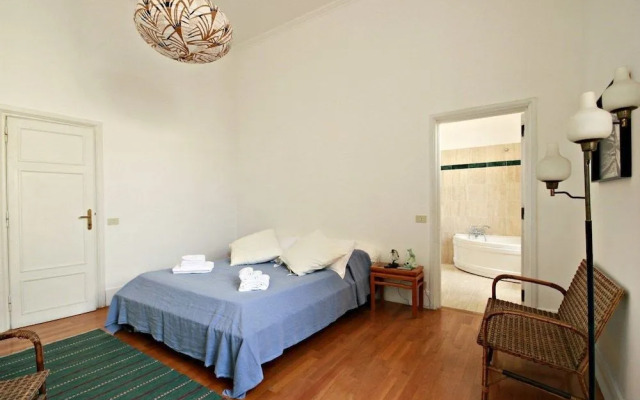 Privacy and Charme in Campo de' Fiori