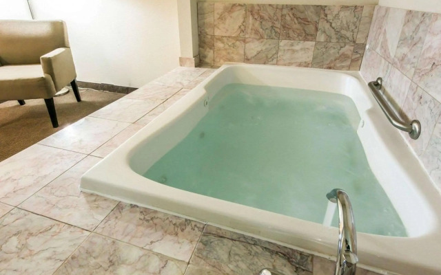 Sleep Inn & Suites