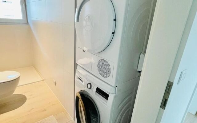 New Studio in Belair with balcony